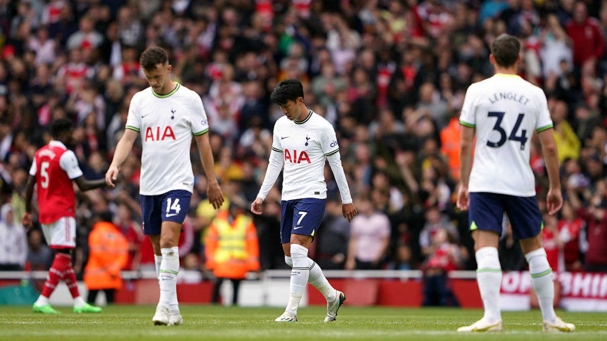 Tottenham falls to Arsenal in the North London derby